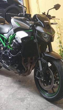 KAWASAKI Z900 KAWASAKI Z900